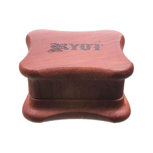 1905 Two Piece Fly Magnetic Rosewood Grinder